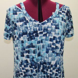 Signature Weekend short sleeve V Neck Shirt